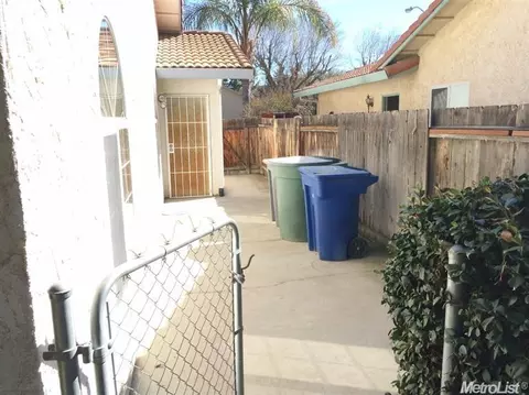 3651 Avocet Ct, Merced, CA 95340 photo 2