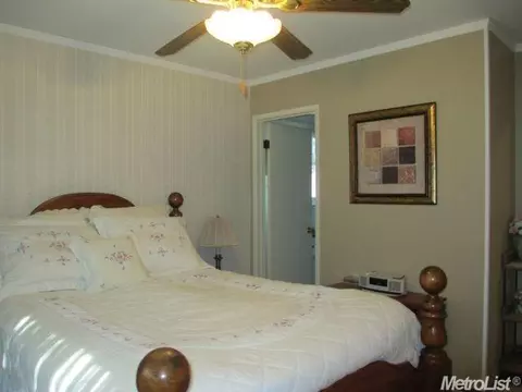 1609 Golden Gate Dr, Modesto, CA 95350 photo 14