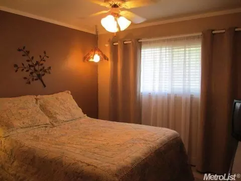 1609 Golden Gate Dr, Modesto, CA 95350 photo 13