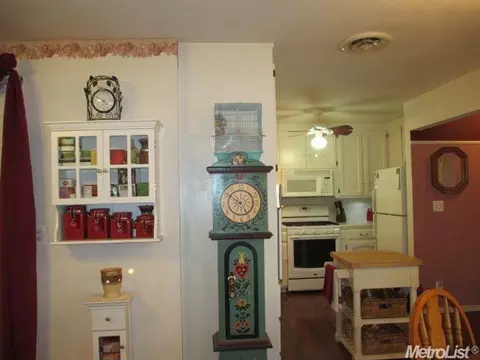 1609 Golden Gate Dr, Modesto, CA 95350 photo 5