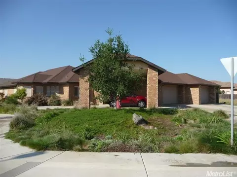 955 Palm Ave, Ripon, CA 95366 photo 1