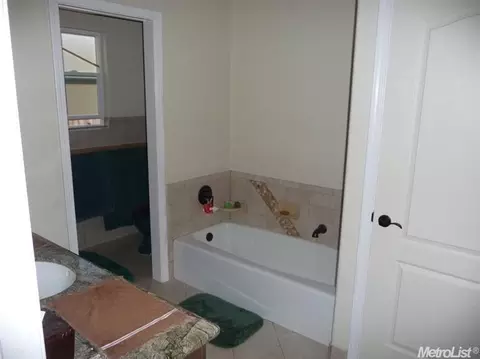 955 Palm Ave, Ripon, CA 95366 photo 8