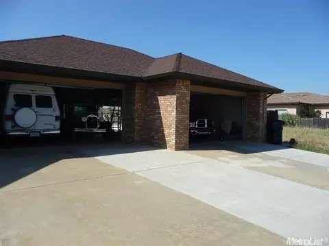 955 Palm Ave, Ripon, CA 95366 photo 12