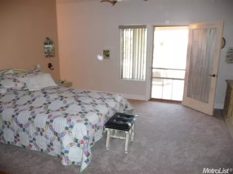 955 Palm Ave, Ripon, CA 95366 photo 6