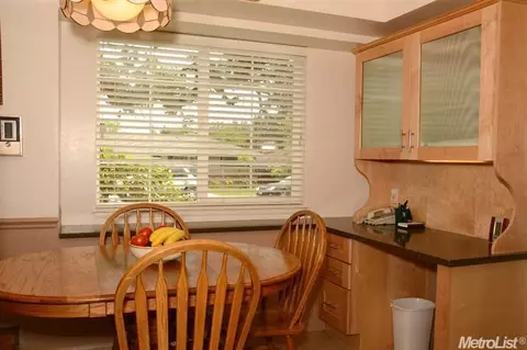 5645 Valhalla Dr, Carmichael, CA 95608 photo 11