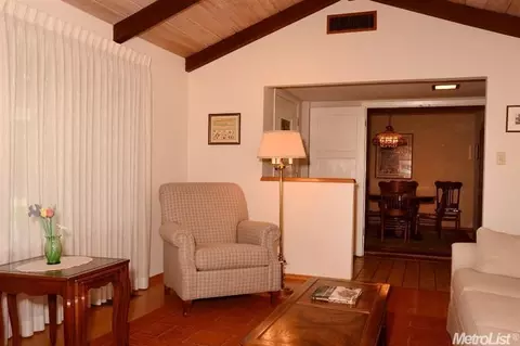 5645 Valhalla Dr, Carmichael, CA 95608 photo 5