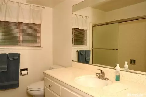 5645 Valhalla Dr, Carmichael, CA 95608 photo 21