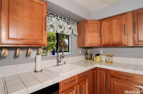 8912 Custer Ave, Orangevale, CA 95662 photo 14