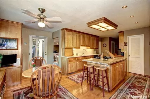 1409 Carob Pl, Davis, CA 95616 photo 10