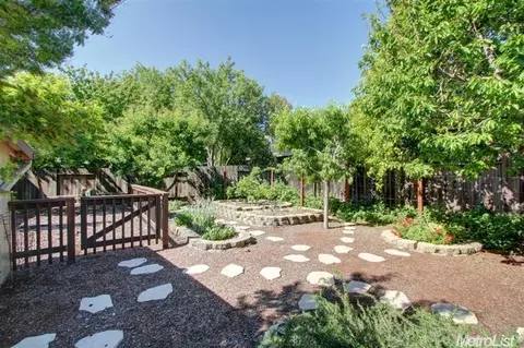 1409 Carob Pl, Davis, CA 95616 photo 23