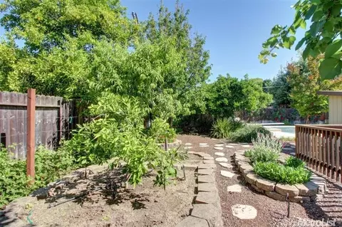 1409 Carob Pl, Davis, CA 95616 photo 24