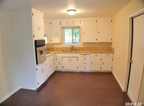 2337 Viola St, Modesto, CA 95354 photo 5