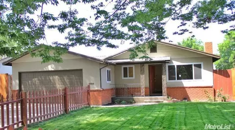 2337 Viola St, Modesto, CA 95354 photo 2
