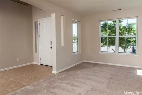 3405 Summer Dr, Modesto, CA 95355 photo 3