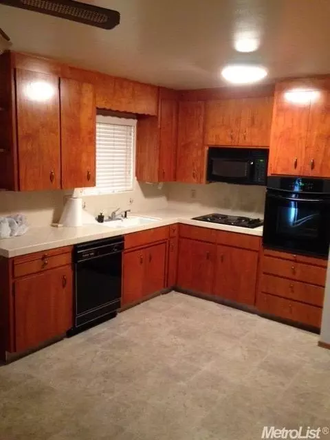 344 Cottage Ave, Manteca, CA 95336 photo 4