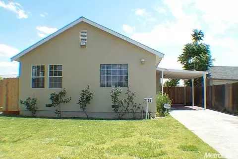 2138 Whitcomb, Modesto, CA 95350 photo 1