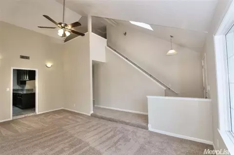 5375 4th St, Rocklin, CA 95677 photo 2