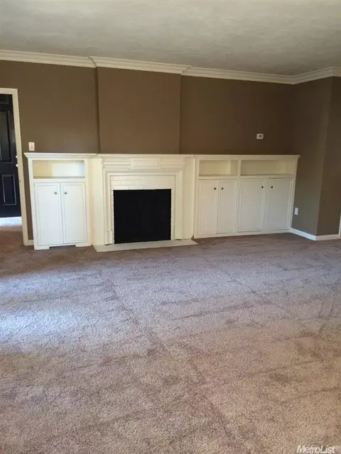 1526 Scenic Dr, Modesto, CA 95355 photo 5