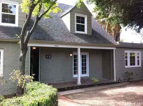 1526 Scenic Dr, Modesto, CA 95355 photo 2