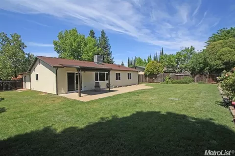 135 Perraud Dr, Folsom, CA 95630 photo 21