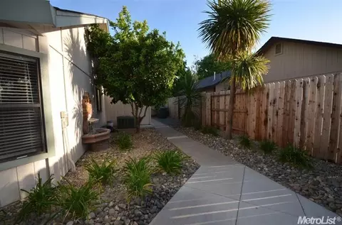 625 Downing Dr, Galt, CA 95632 photo 8