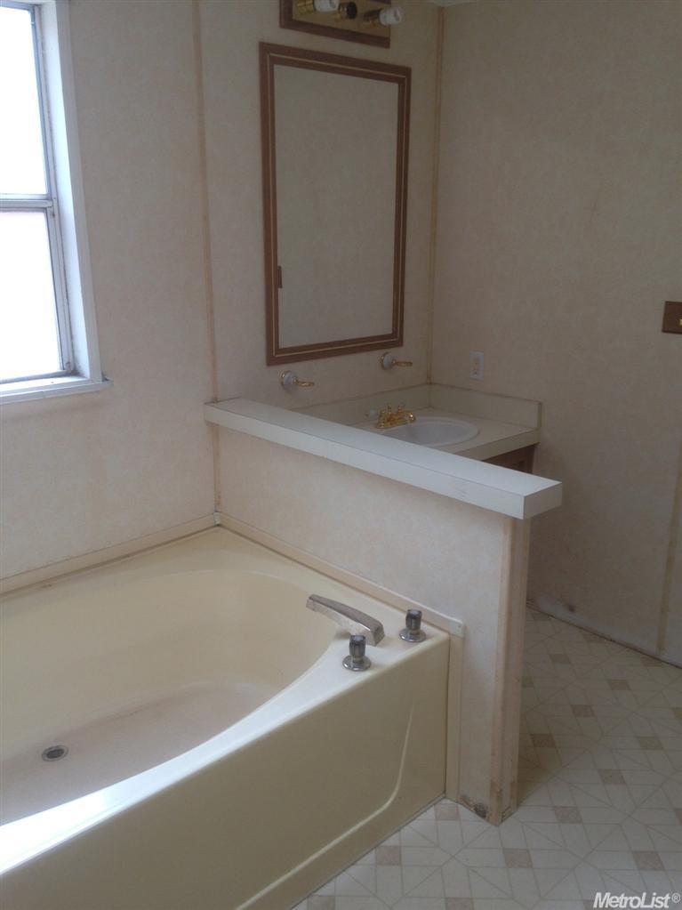 1043 Morado Cir, Copperopolis, CA 95228 photo 8