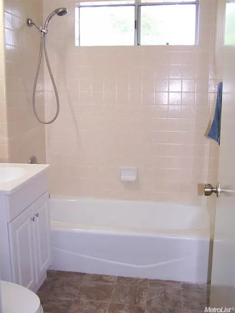2710 Wright, Sacramento, CA 95821 photo 5
