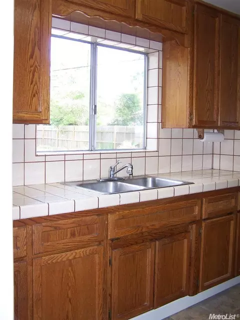 2710 Wright, Sacramento, CA 95821 photo 6