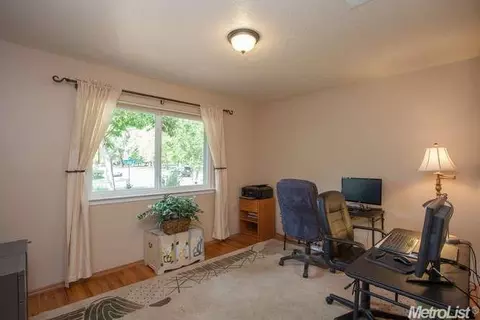 2798 Belmont Dr, Davis, CA 95618 photo 13