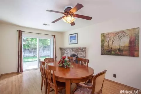 2798 Belmont Dr, Davis, CA 95618 photo 6