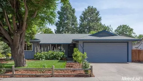 2798 Belmont Dr, Davis, CA 95618 photo 1