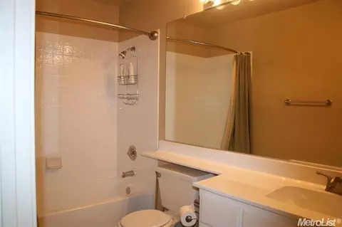 8263 Silk Tree Way, Antelope, CA 95843 photo 18