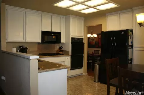 8263 Silk Tree Way, Antelope, CA 95843 photo 3