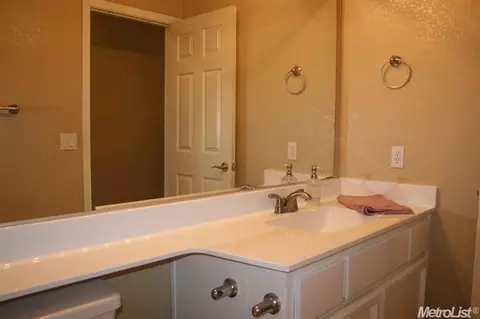 8263 Silk Tree Way, Antelope, CA 95843 photo 19