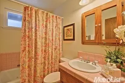 6606 Templeton Dr, Carmichael, CA 95608 photo 14
