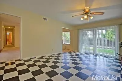 6606 Templeton Dr, Carmichael, CA 95608 photo 8