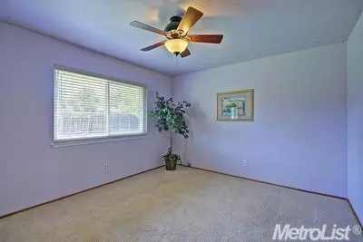 6606 Templeton Dr, Carmichael, CA 95608 photo 9