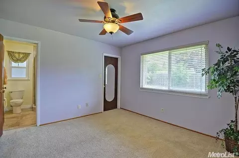 6606 Templeton Dr, Carmichael, CA 95608 photo 10