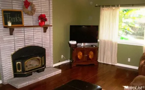 5786 Craig St, Loomis, CA 95650 photo 6