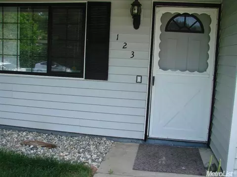 123 Perraud Dr, Folsom, CA 95630 photo 2