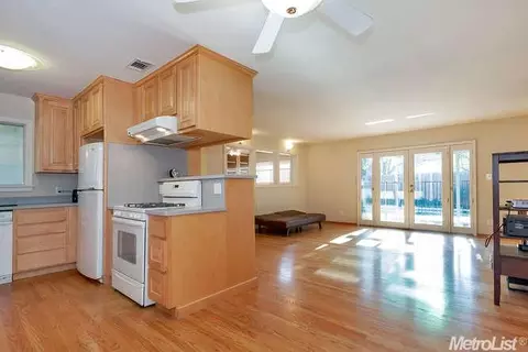 1400 Union Dr, Davis, CA 95616 photo 6