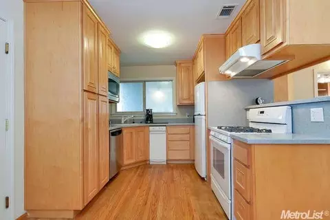 1400 Union Dr, Davis, CA 95616 photo 7