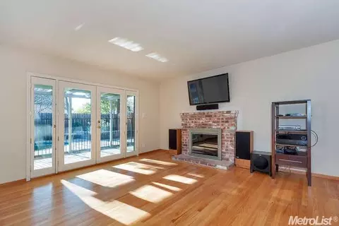 1400 Union Dr, Davis, CA 95616 photo 3
