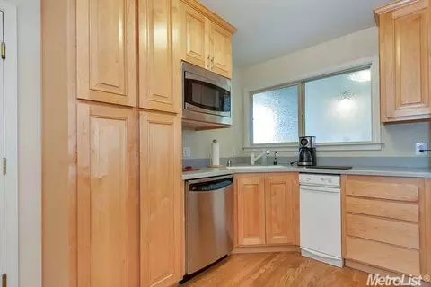 1400 Union Dr, Davis, CA 95616 photo 9