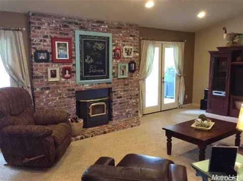 922 Azalea St, Ripon, CA 95366 photo 7