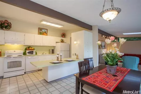 1310 Anderson Rd, Davis, CA 95616 photo 13
