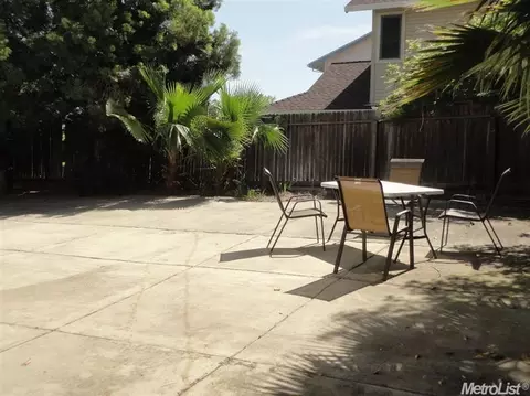 8260 Benjamin Dr, Antelope, CA 95843 photo 15
