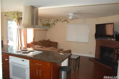 8260 Benjamin Dr, Antelope, CA 95843 photo 7