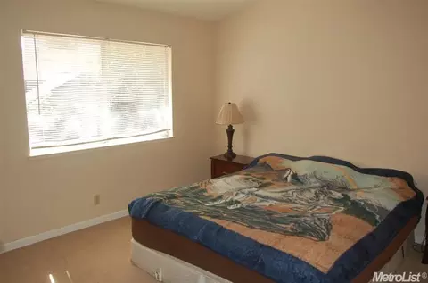 8260 Benjamin Dr, Antelope, CA 95843 photo 10