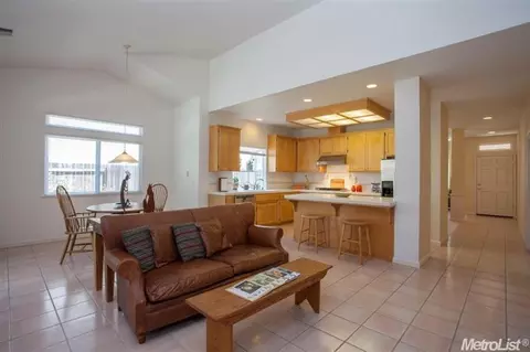 913 La Paz Dr, Davis, CA 95618 photo 14